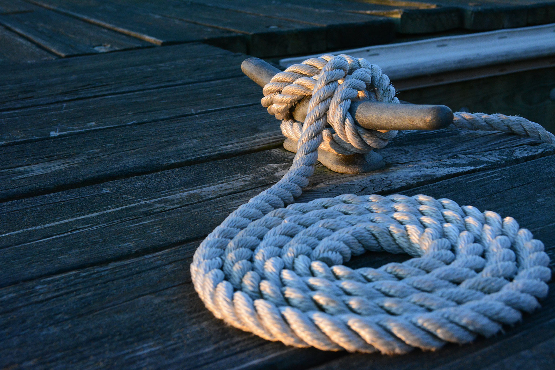 image of a boat rope